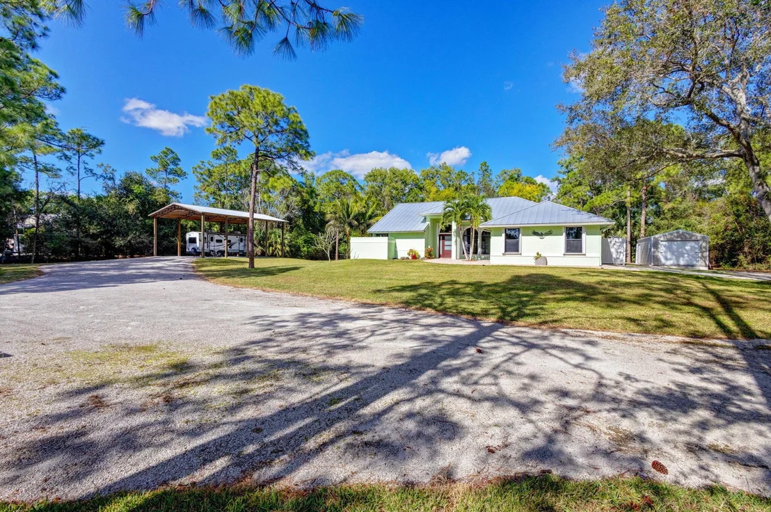 Photo of 16985 Haynie Lane