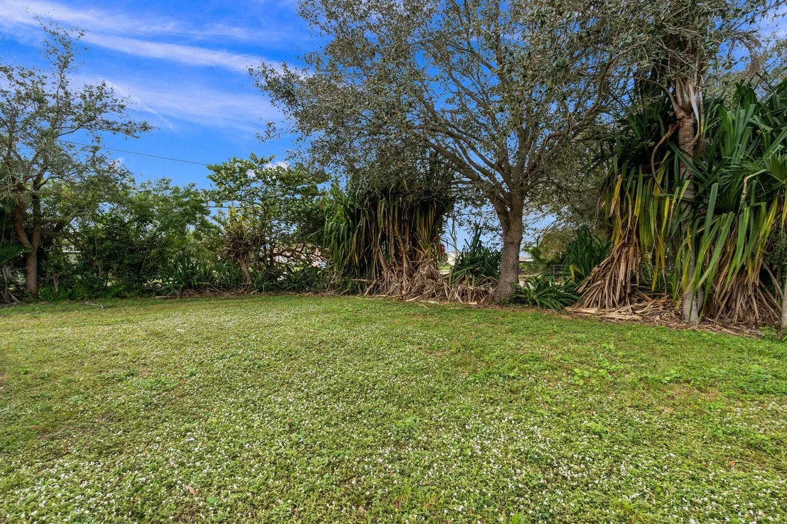 Photo of 858 Kanner Drive