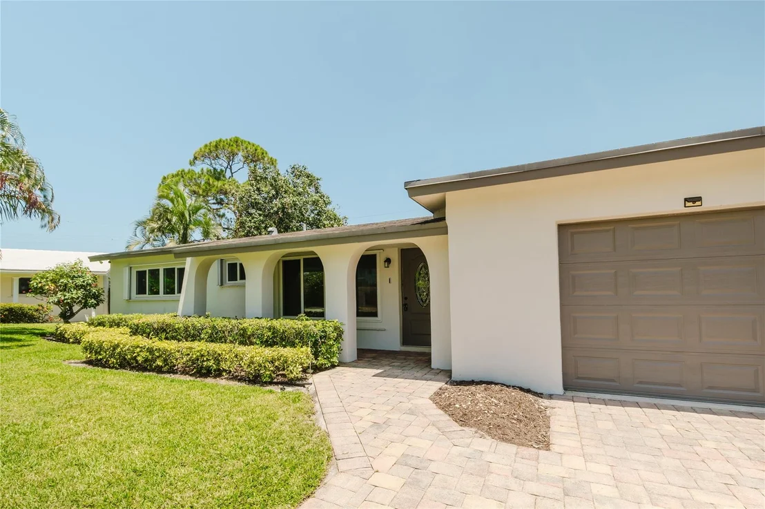 Photo of 4998 NW 3rd Terrace