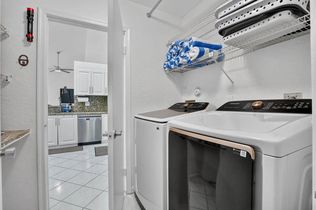 Photo of 703 AVOCET Road