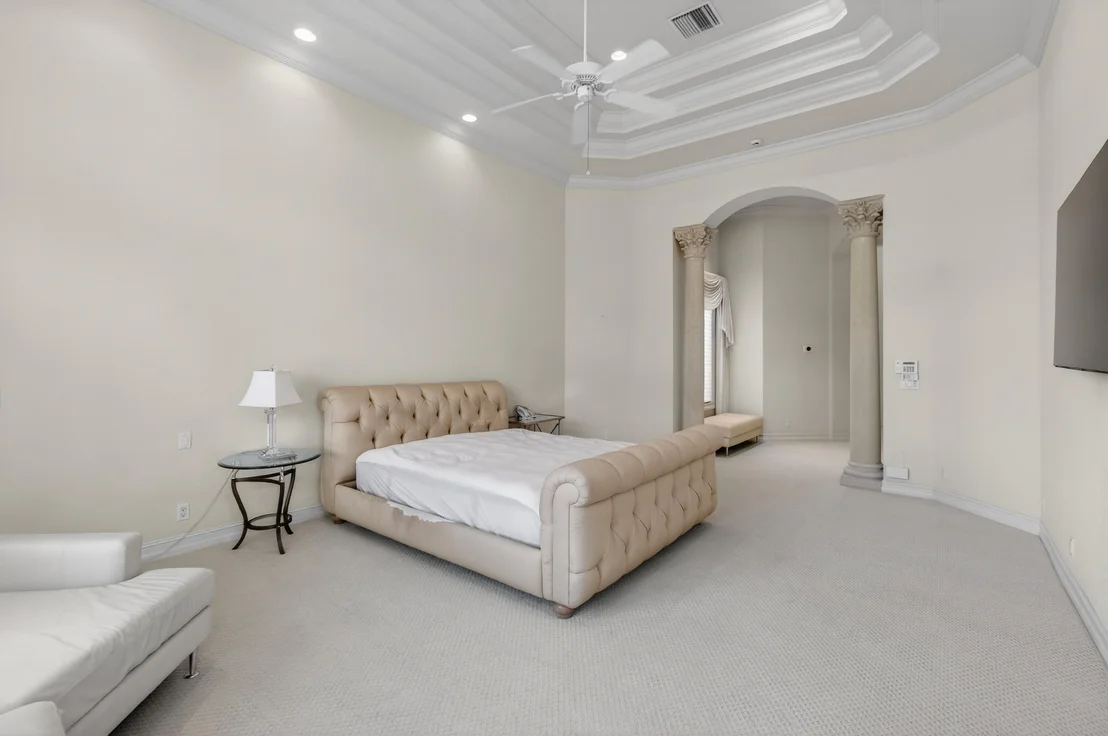 Photo of 331 MIZNER LAKE ESTATES Drive