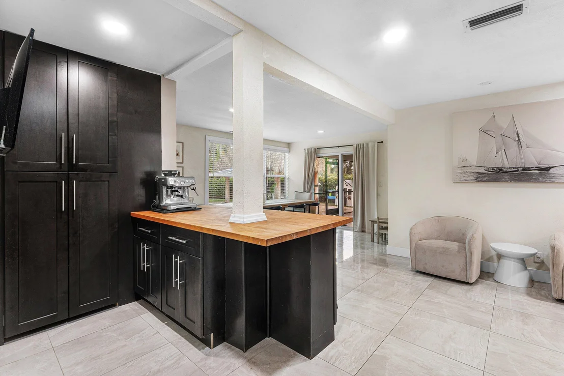 Photo of 711 Laurel Drive