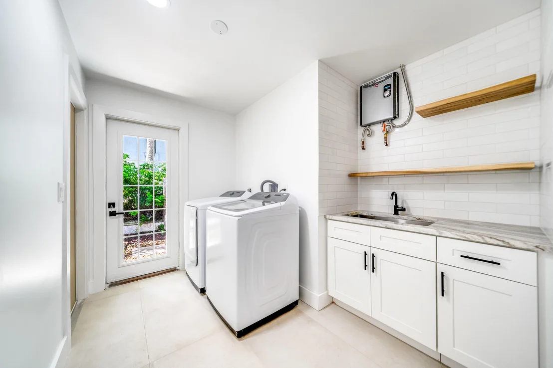 Photo of 4641 NW 5th Lane