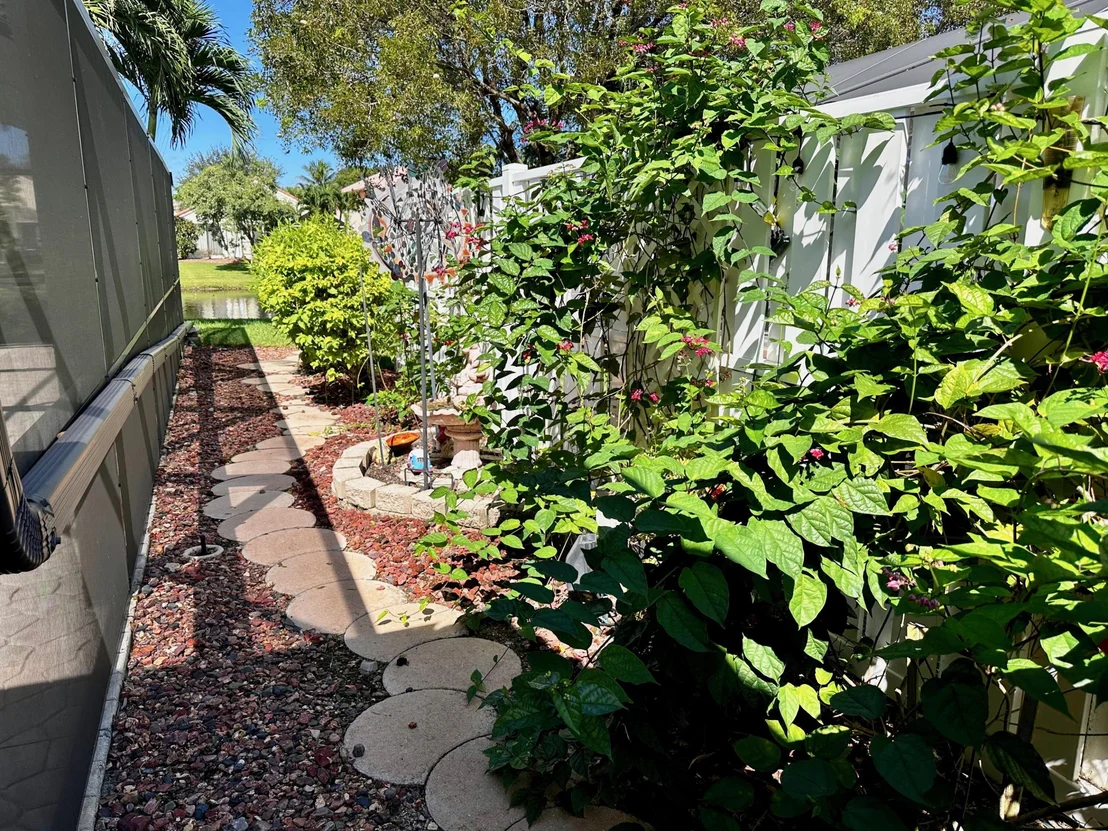 Photo of 6716 Brookhurst Circle