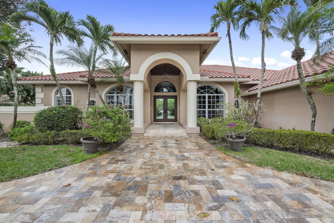 Photo of 7900 N Upper Ridge Drive