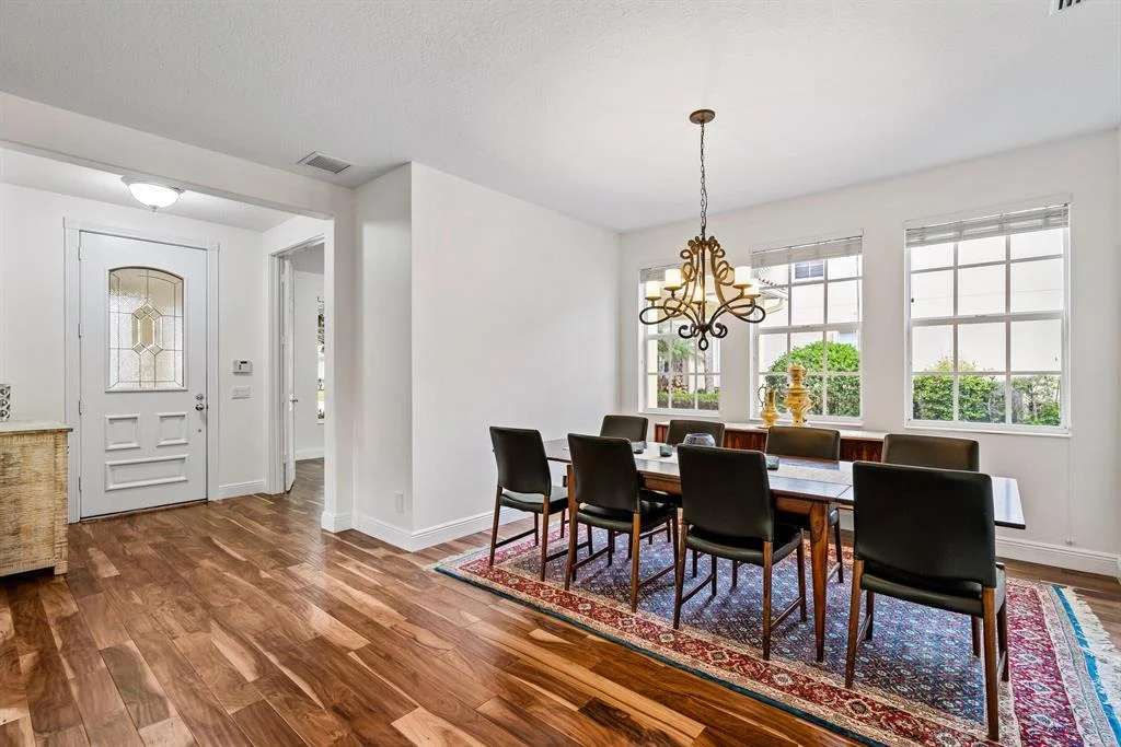 Photo of 4011 Community Drive