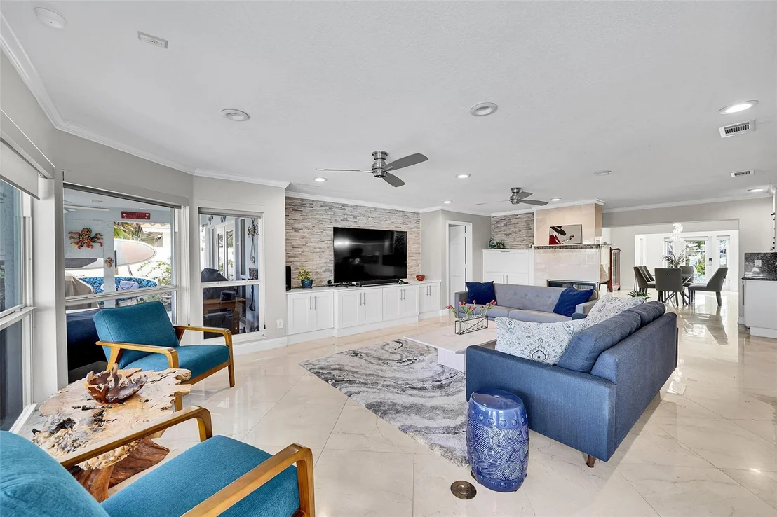 Photo of 340 SE 5th Avenue