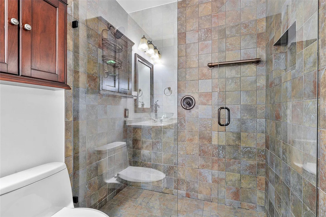 Photo of 601 SE 2nd Terrace