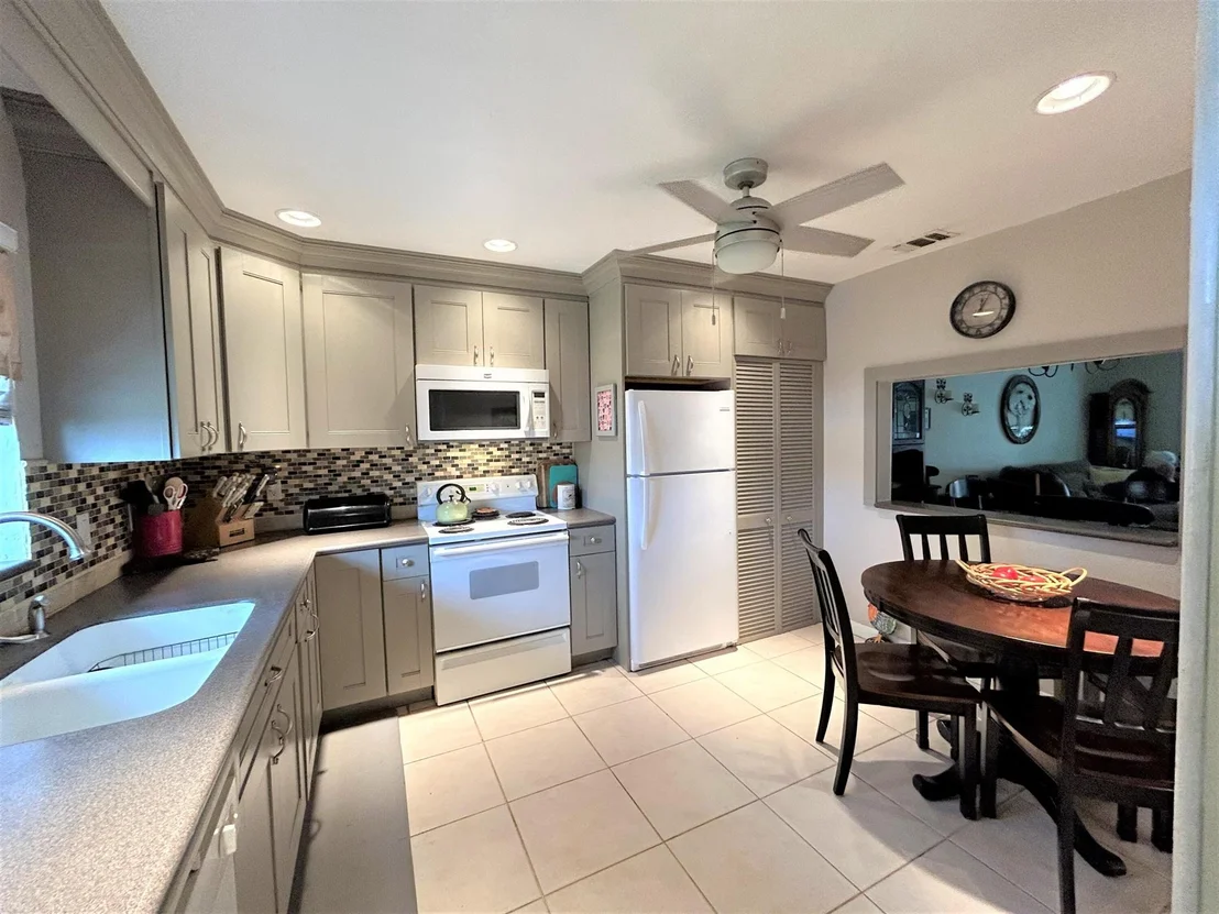 Photo of 294 Cape Cod Circle