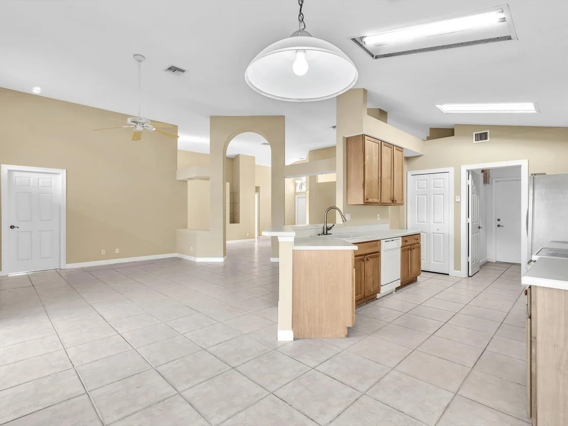 Photo of 8853 Georgetown Lane