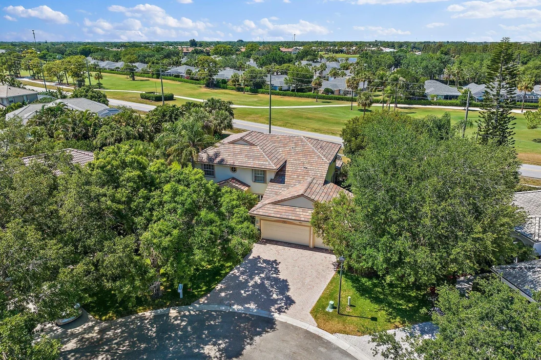 Photo of 259 Cardinal Lane