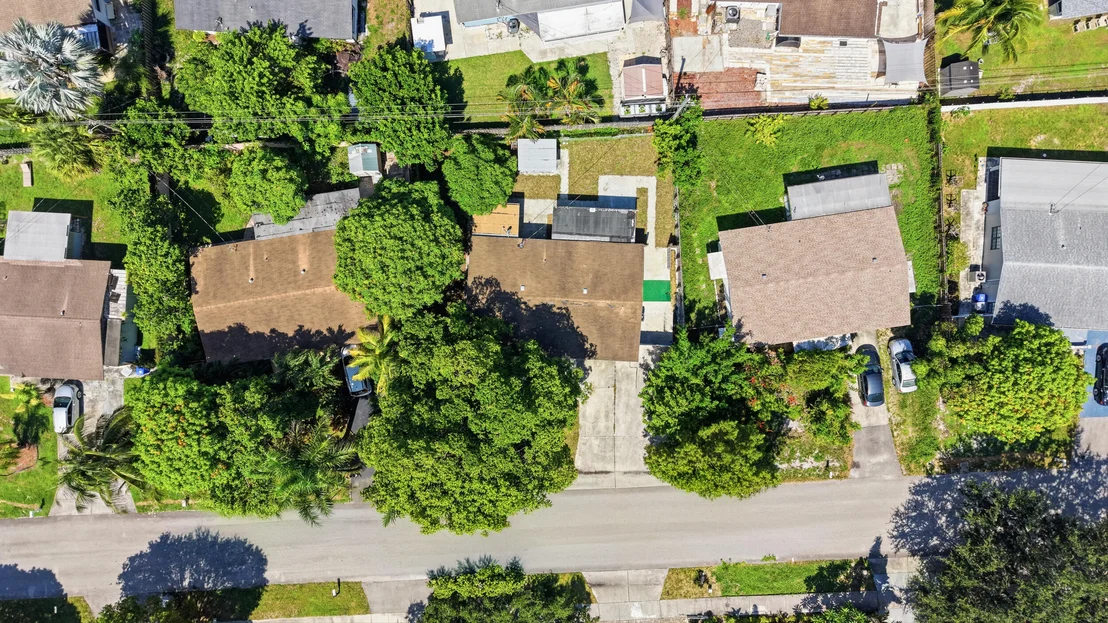 Photo of 2801 NE 8TH Terrace