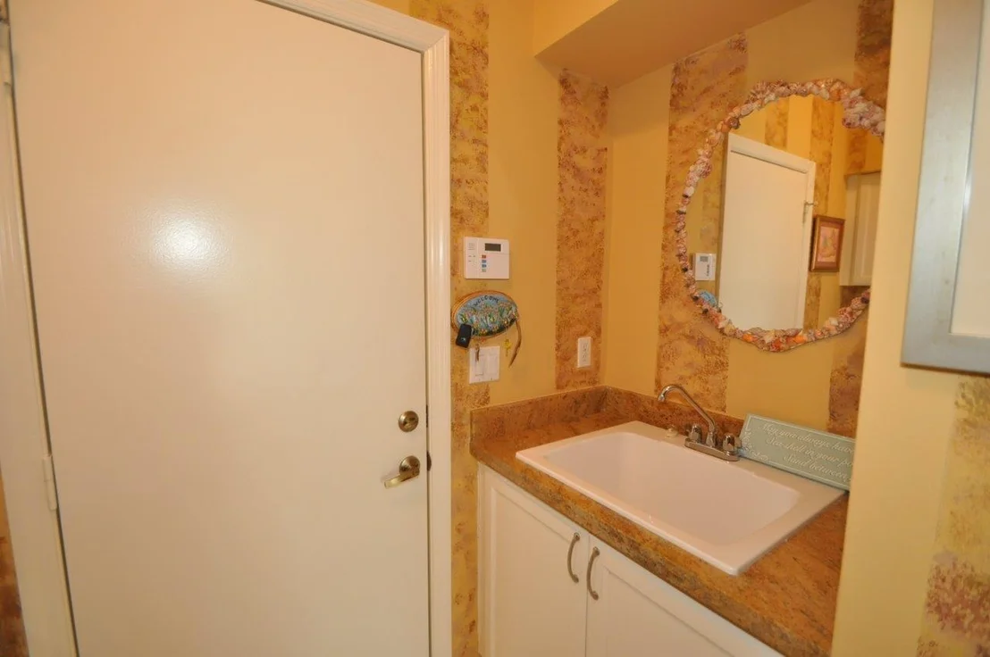 Photo of 7669 Dorchester Road