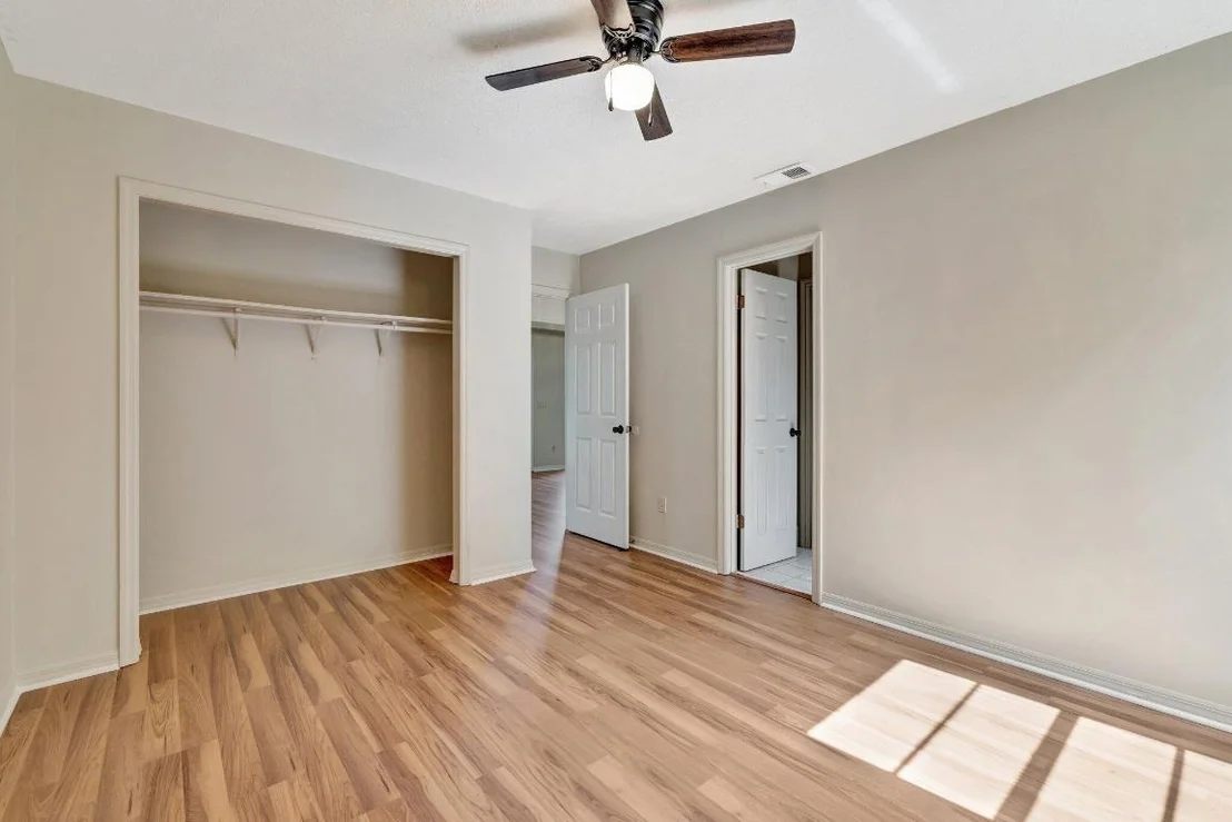 Photo of 5404 Sunset Boulevard