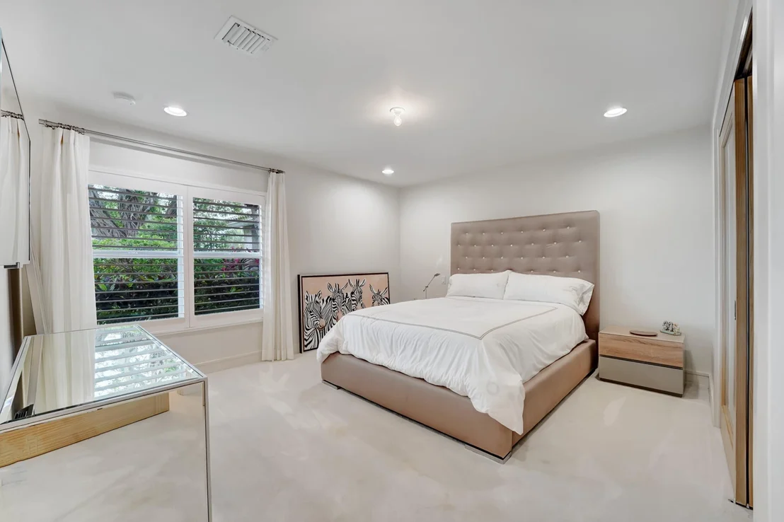 Photo of 4325 White Cedar Drive