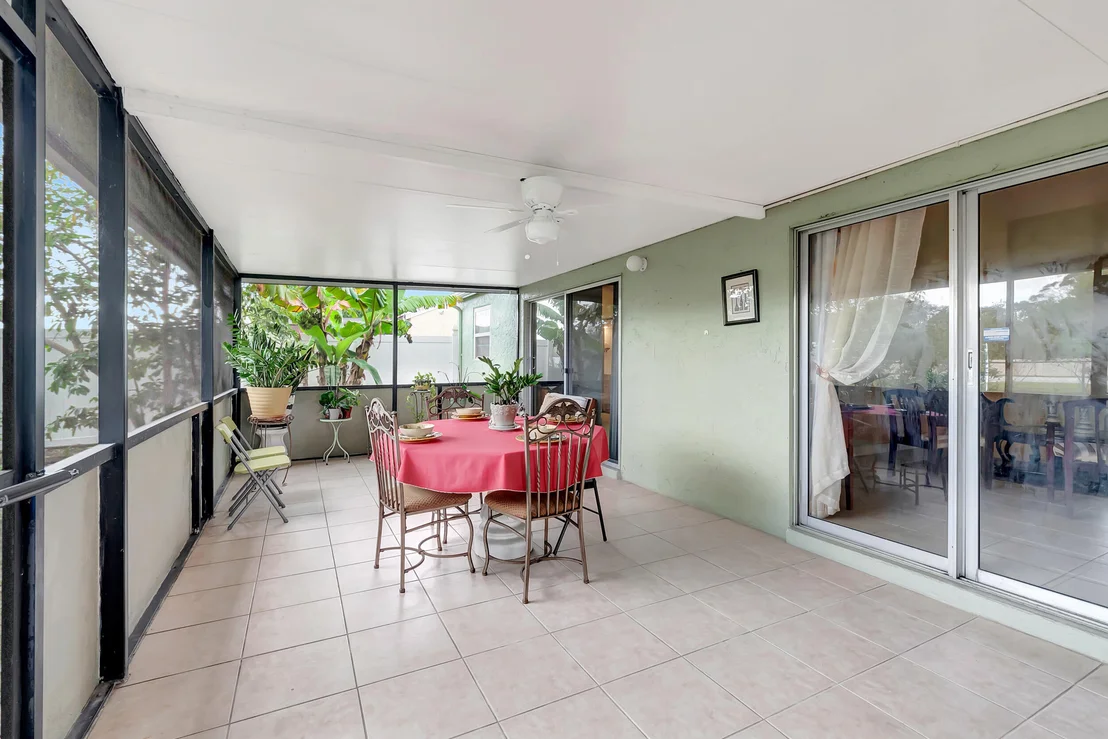 Photo of 9873 Robins Nest Road