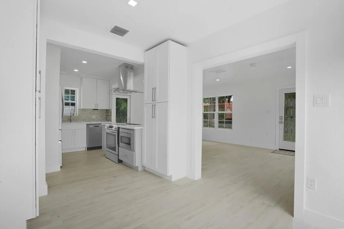 Photo of 826 Sunset Road
