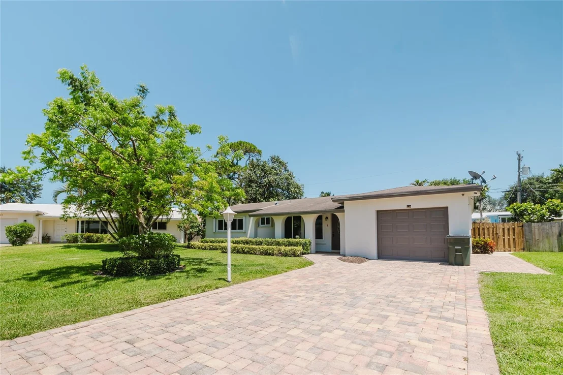 Photo of 4998 NW 3rd Terrace