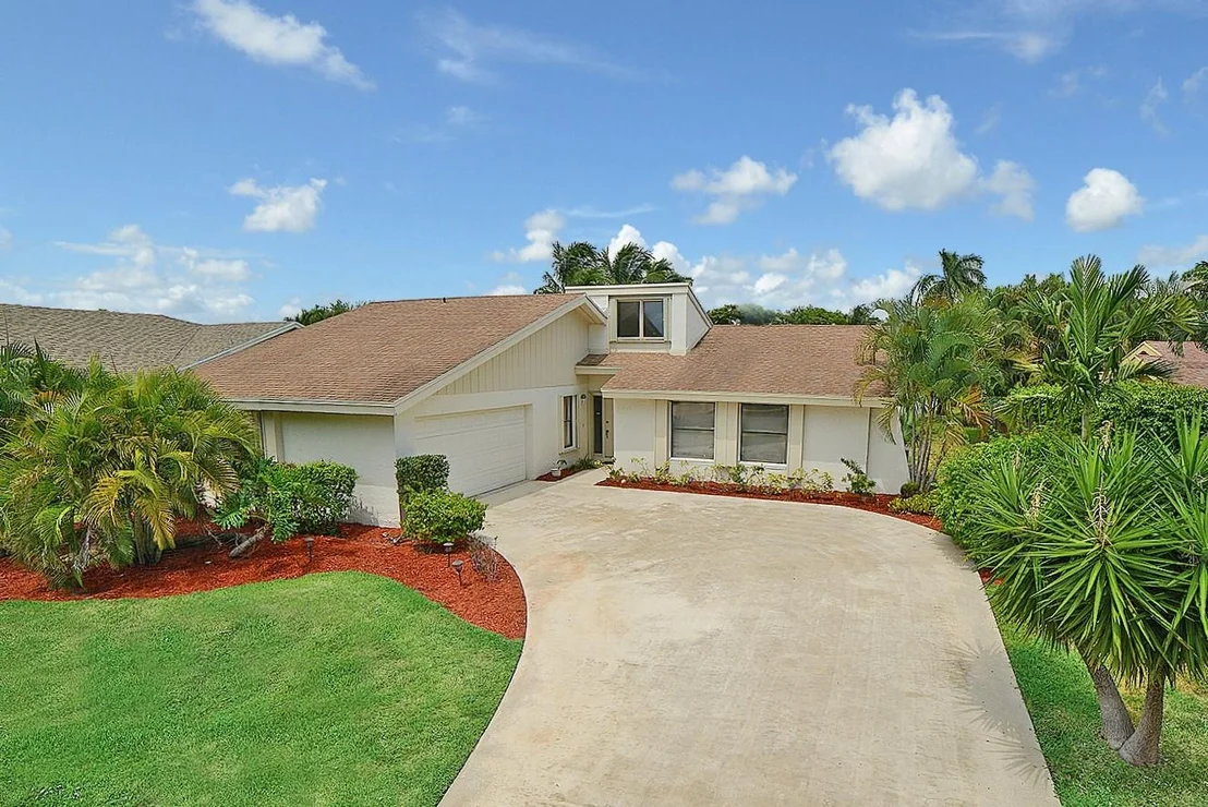 Photo of 17593 Weeping Willow Trail
