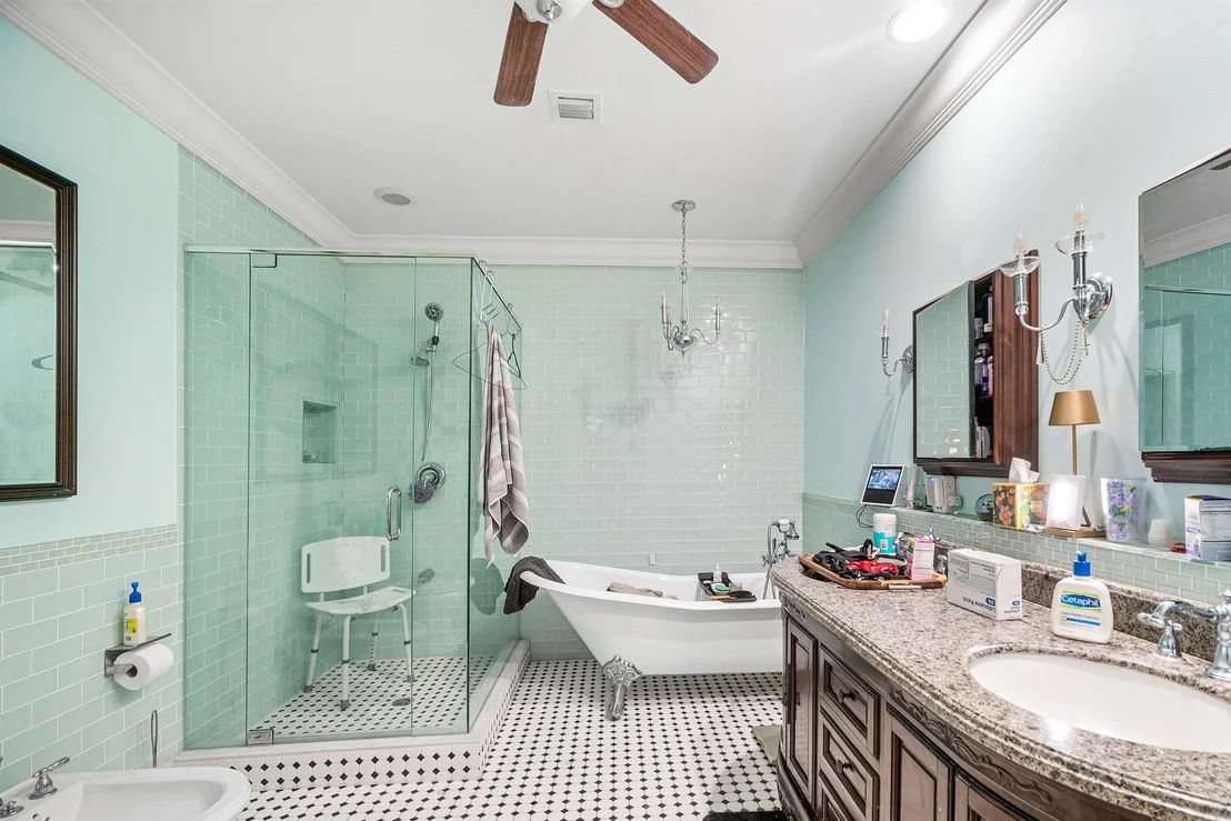 Photo of 16457 115th Avenue N