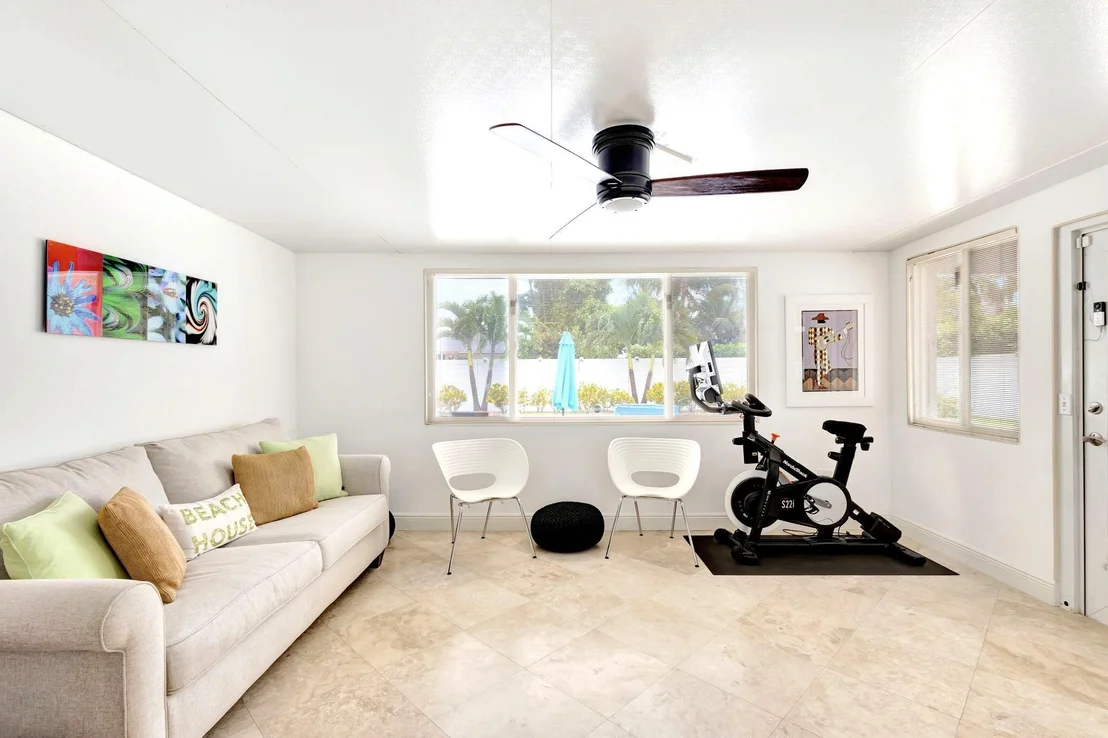 Photo of 1131 Surf Road