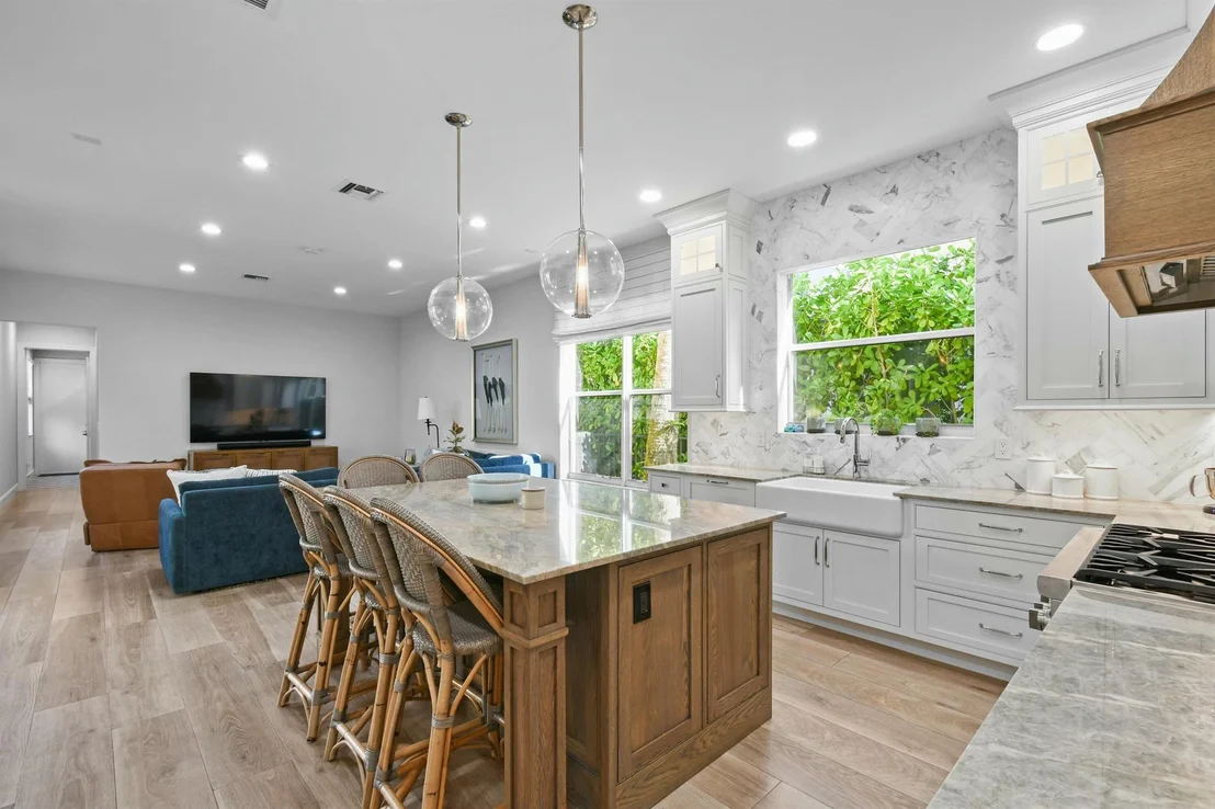 Photo of 119 Barcelona Drive