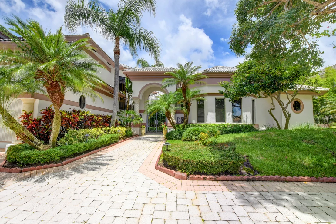 Photo of 2647 NW 64th Boulevard