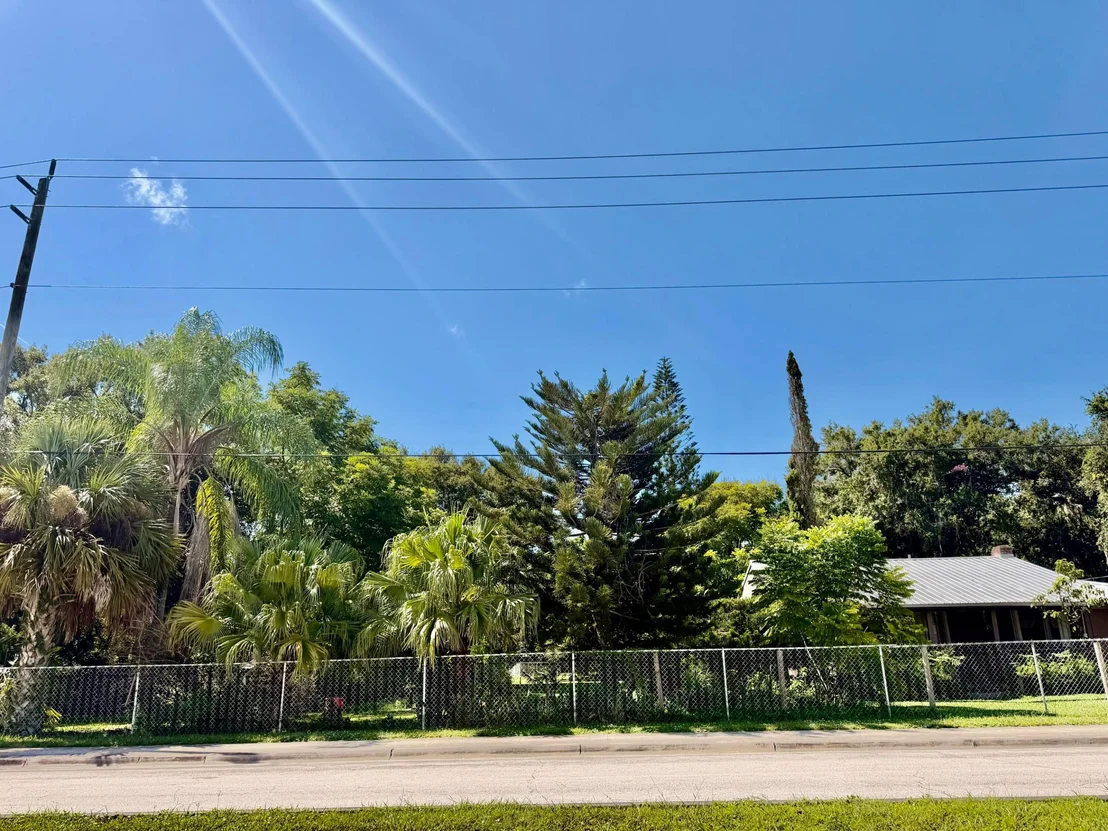 Photo of 304 SE 4TH Street