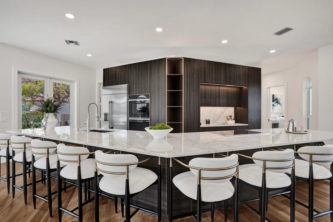 Photo of 890 Lilac Drive