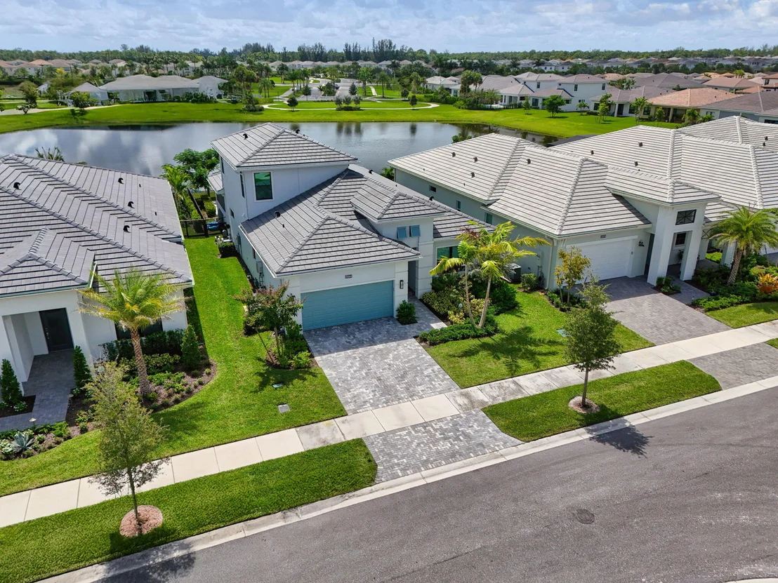 Photo of 15664 Merritt Drive