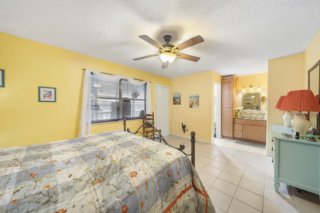 Photo of Unit C at 560 High Point Drive