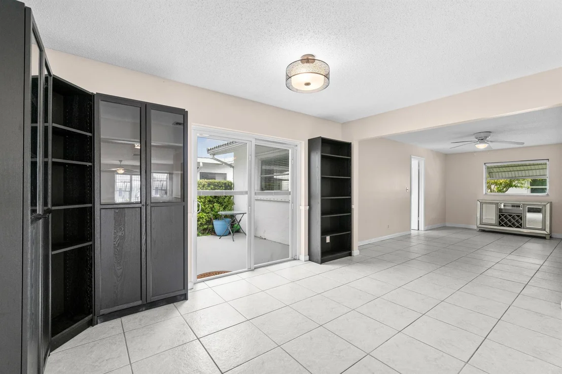 Photo of 2203 Campanelli Boulevard