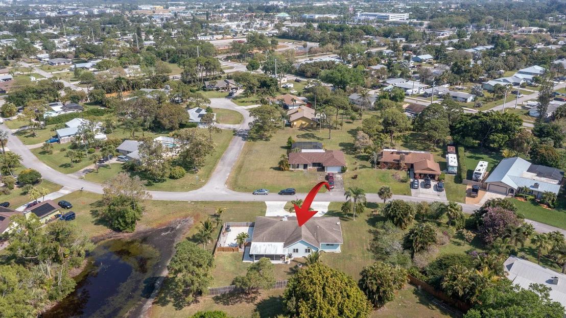 Photo of 5580 SE Paramount Drive