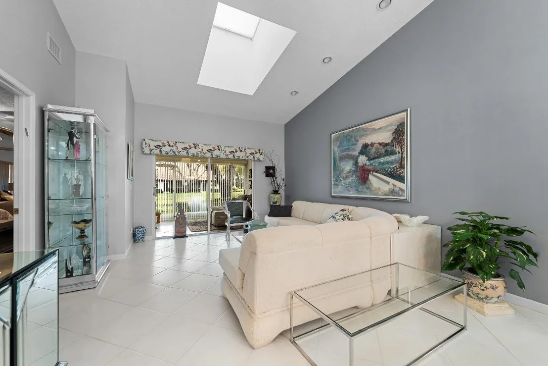 Photo of 6339 Mill Pointe Circle