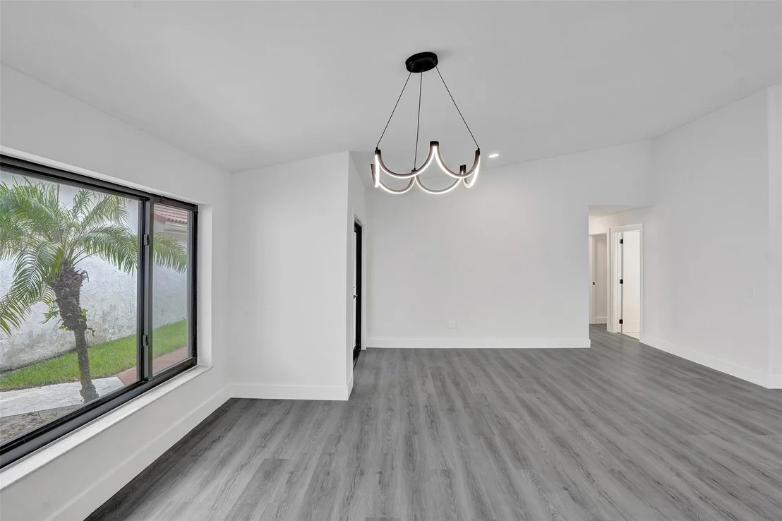 Photo of 10359 Sunset Bend Drive