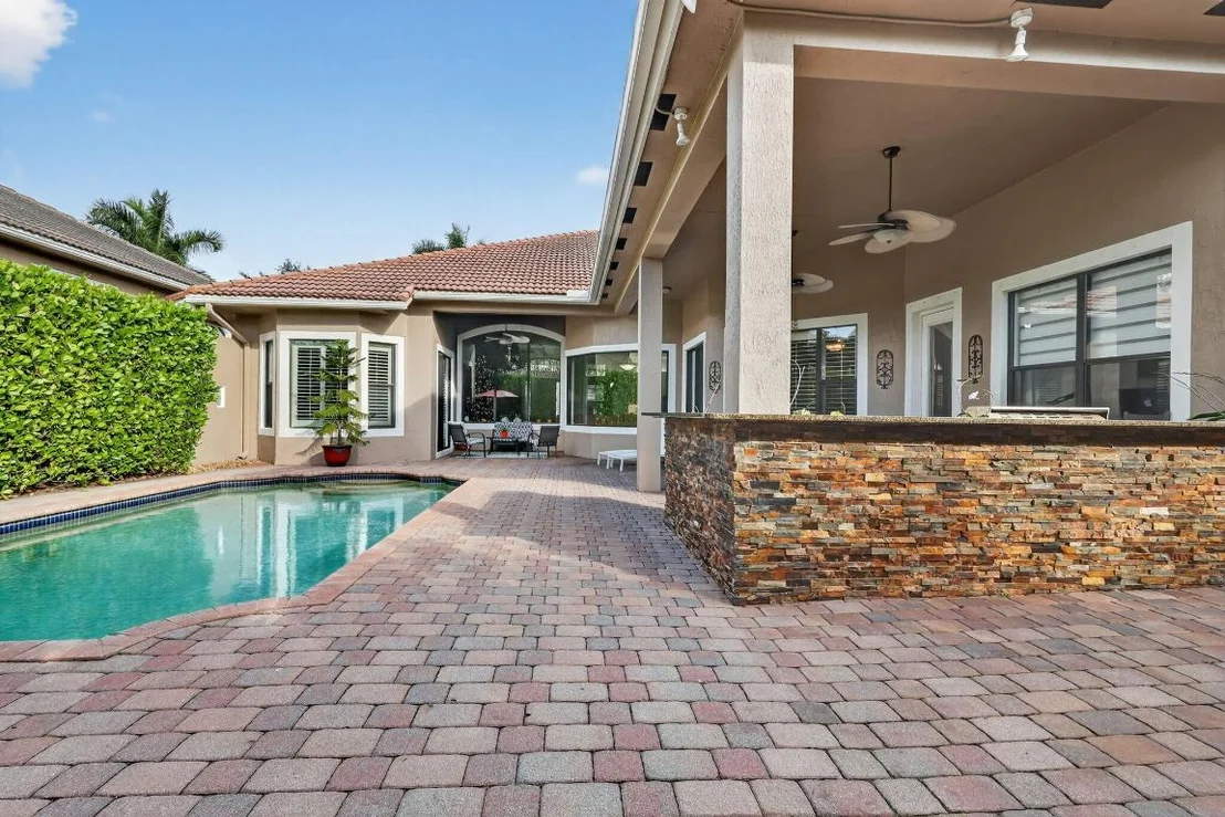 Photo of 16091 Rosecroft Terrace