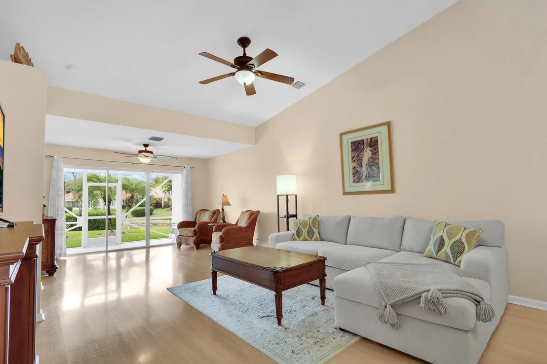 Photo of 135 Sausalito Drive
