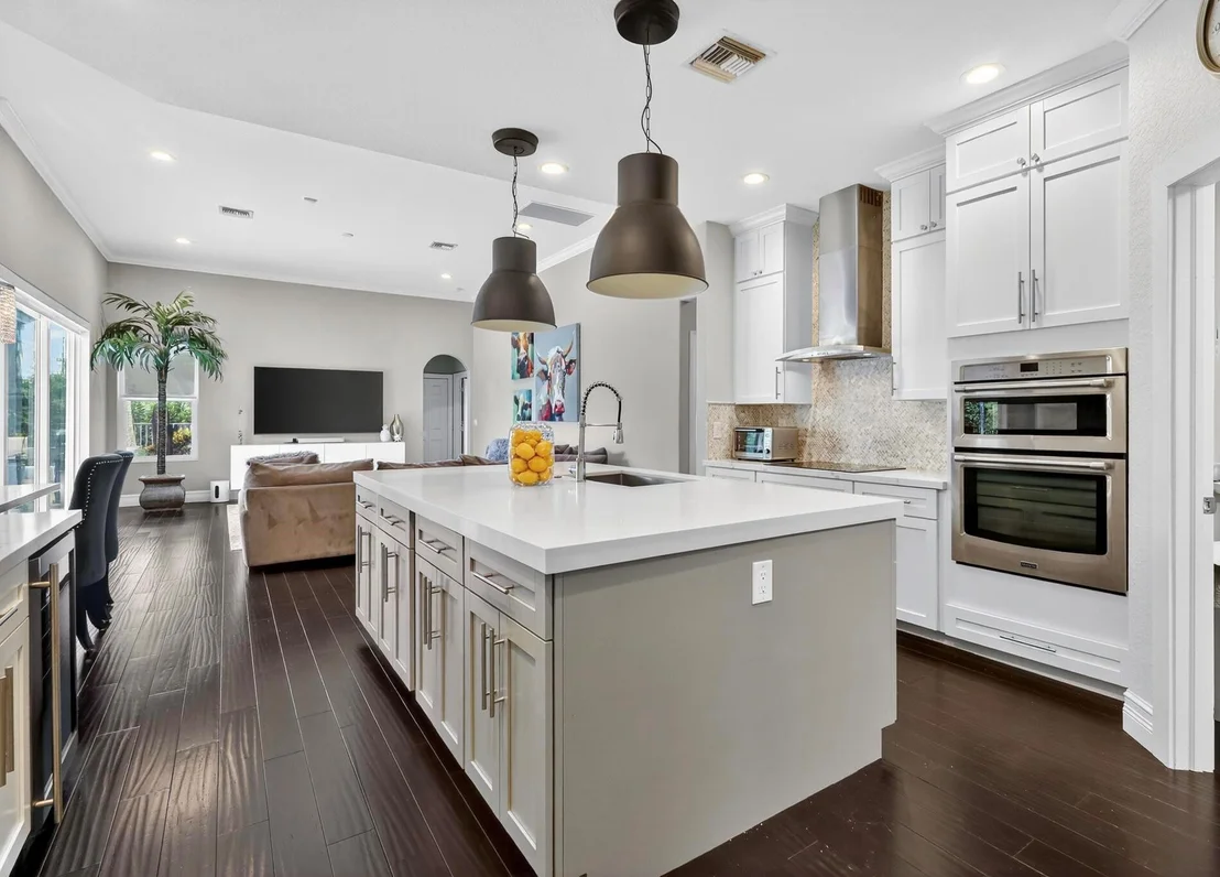 Photo of 7350 Serrano Terrace