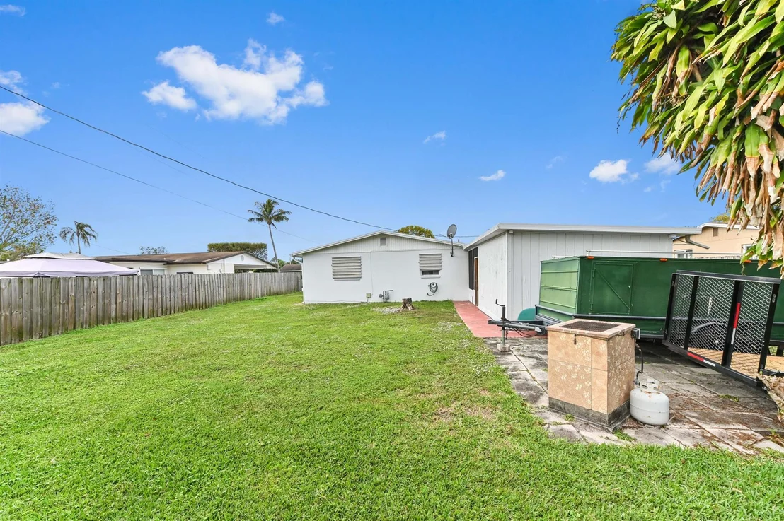 Photo of 436 Gulfstream Road