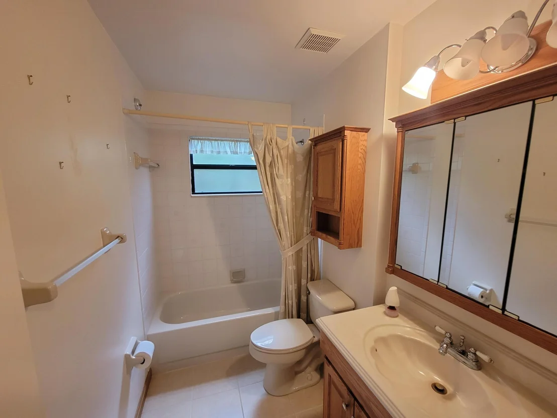 Photo of 16182 88th Road N