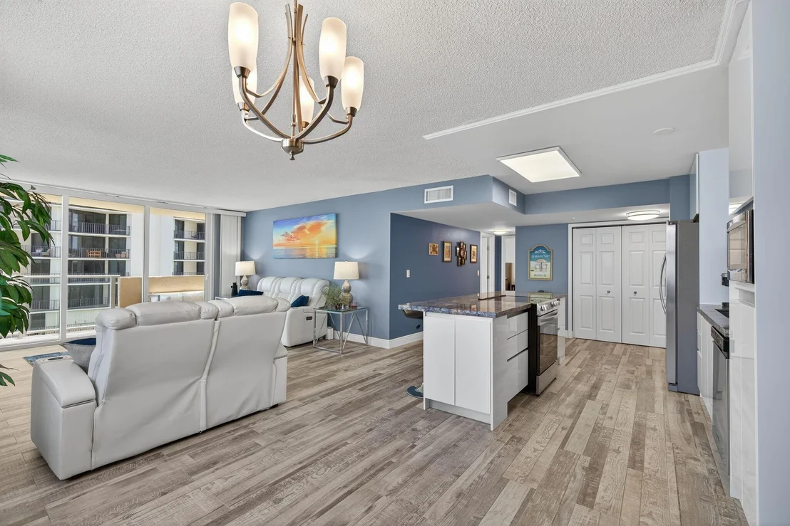 Photo of Unit 607 at 5440 N Ocean Drive