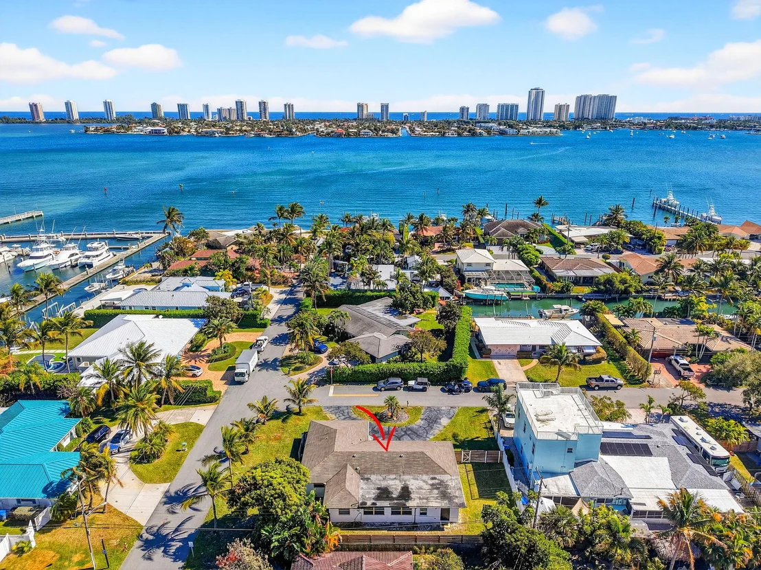 Photo of 3651 Palm Drive