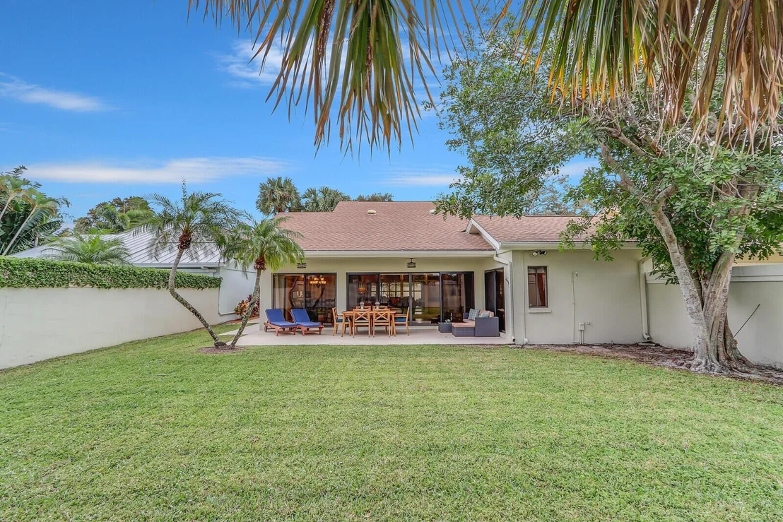Photo of 408 River Edge Road