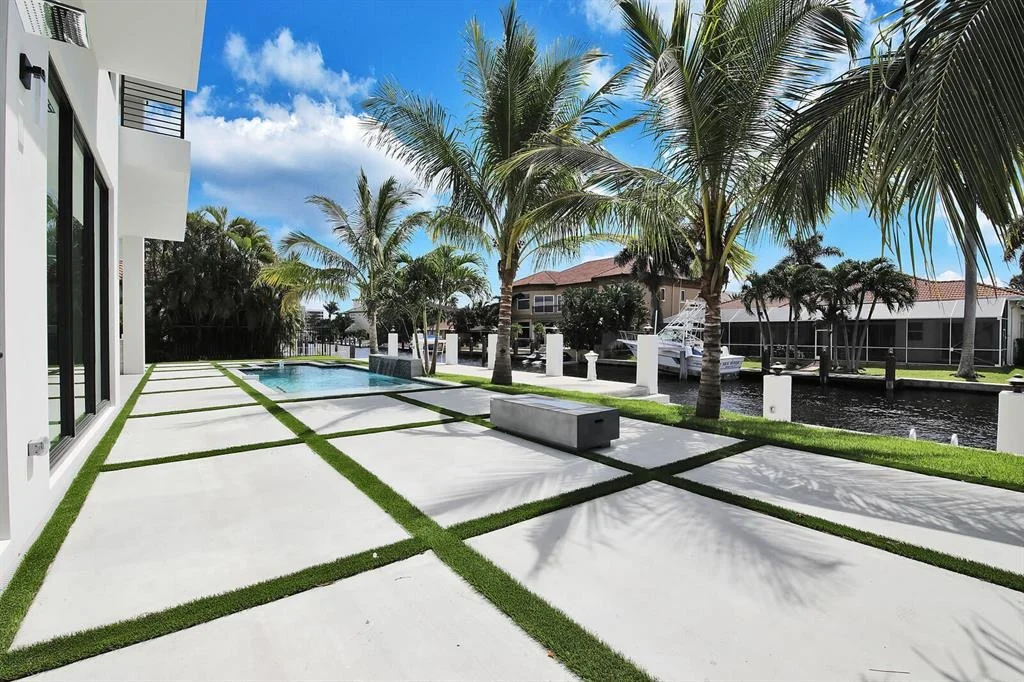 Photo of 960 Banyan Drive