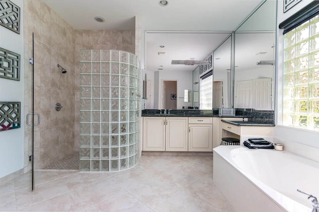 Photo of 10504 Whitewind Circle