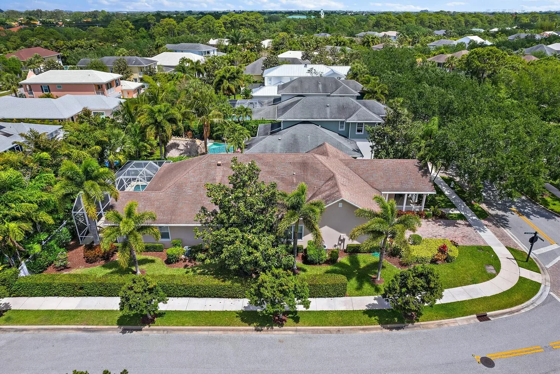 Photo of 2628 W Community Drive