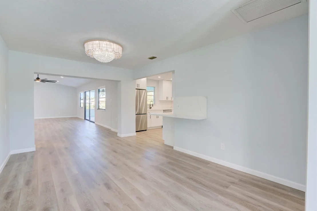 Photo of 4705 SE Manatee Terrace