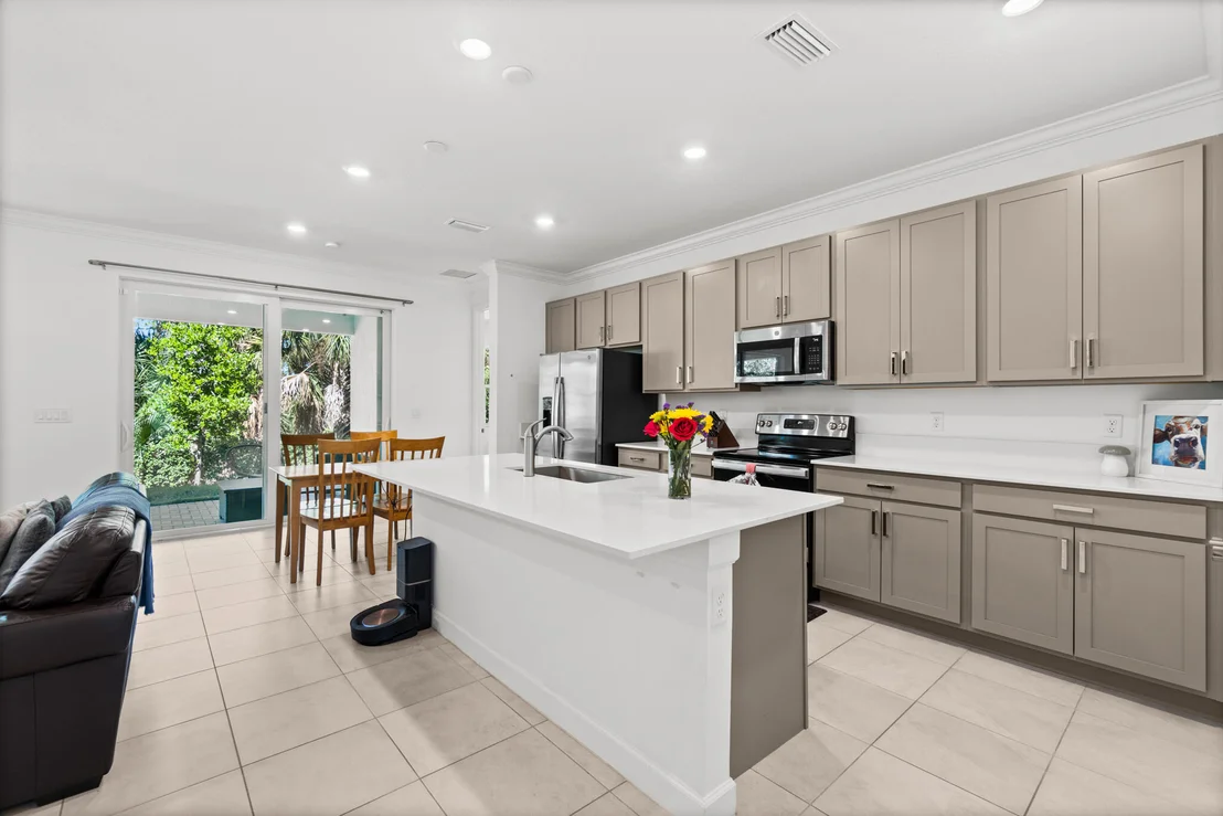 Photo of 460 Veridian Circle NW