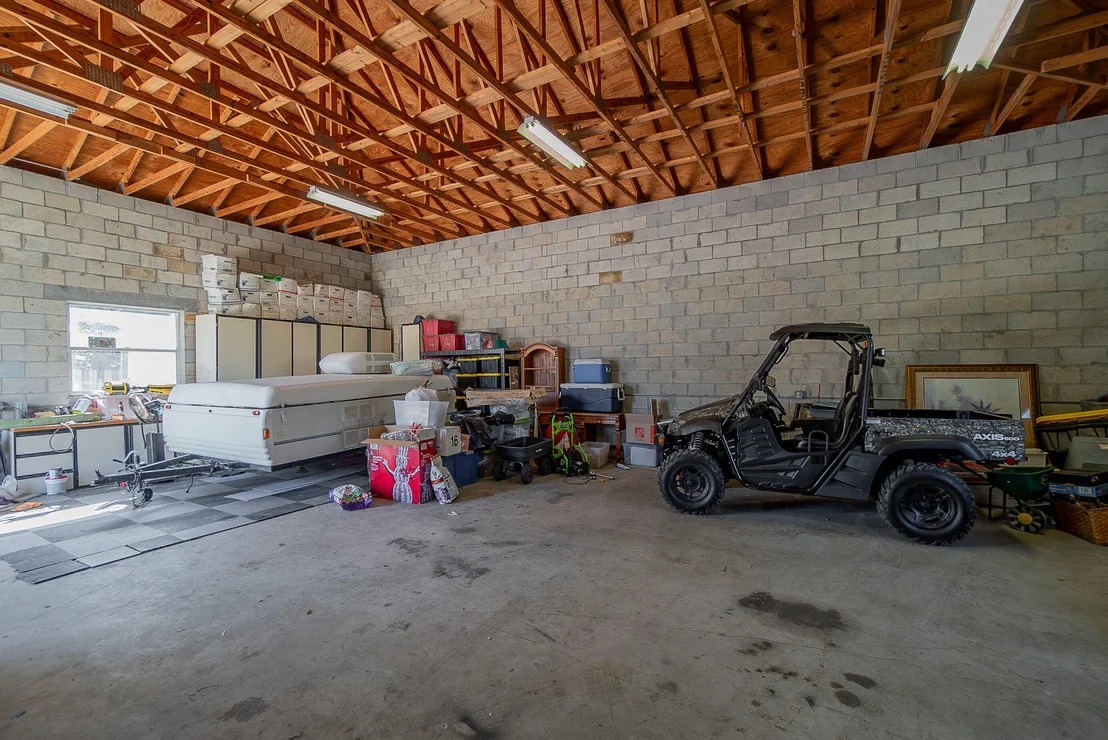 Photo of 5587 1st Road