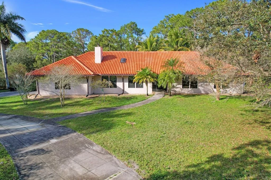 Photo of 11969 165th Road N